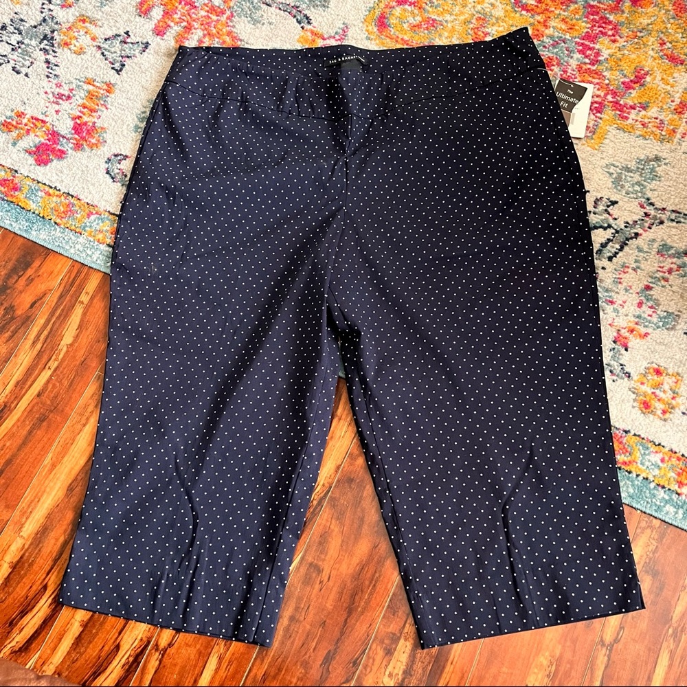 Adorable slimming long shorts